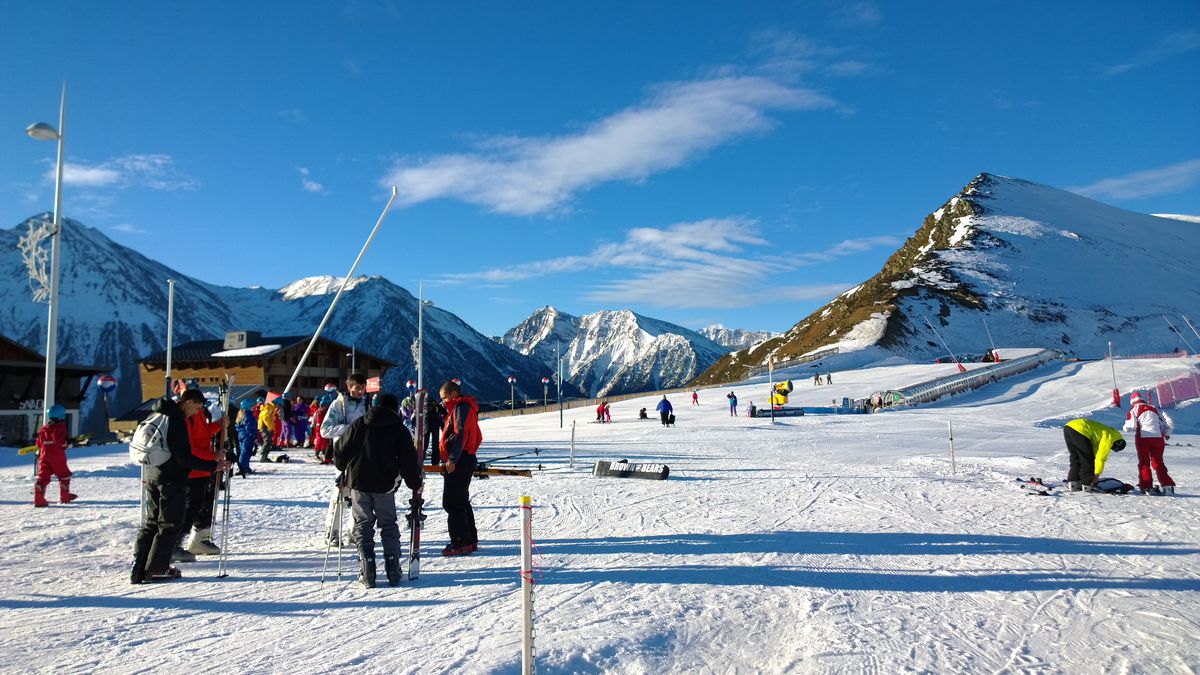 ¿Cuando abren las estaciones de esquí en la temporada 2020-2021?